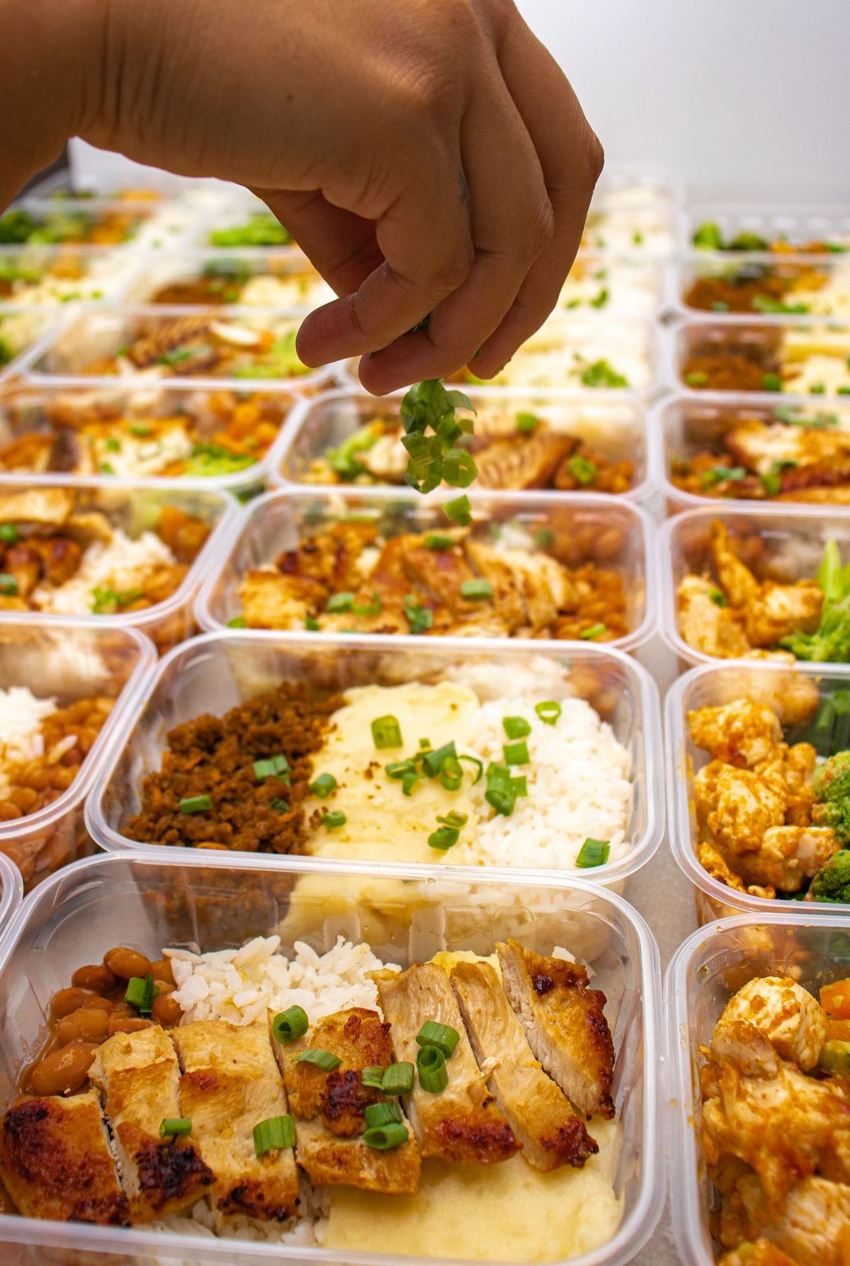 Fresh balanced meal prep supporting fitness and nutrition in Chicago