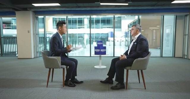 Graphene pioneer praises China's advances in material science