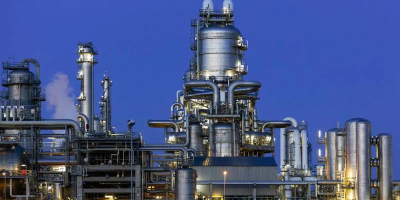 Graphene supercapacitor industries: who benefits most from storage?