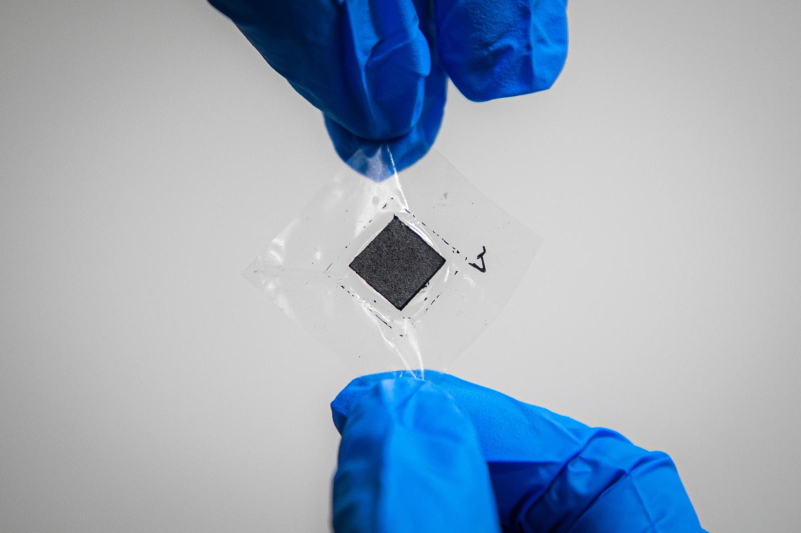 Platinum fuel cells last longer with nitrogen-enhanced graphene wrapper