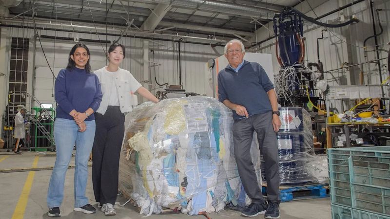 Goodwill partners with Western for textile waste recycling research