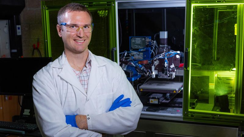 Aerosol-jet 3D printer creates electronic circuits on 3D objects