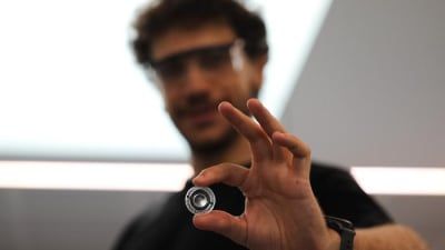 New graphene soft lens reimagines camera focus