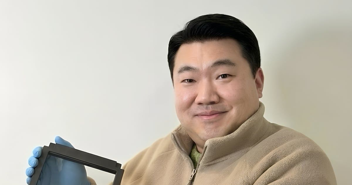 AwesomeRay advances CNT industrialization in South Korea for semiconductors and defense