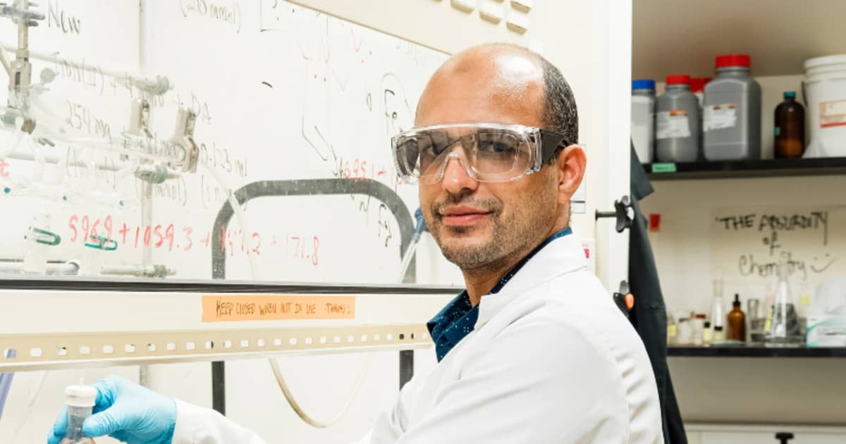FIU researcher turns agricultural waste into cleaner water solution