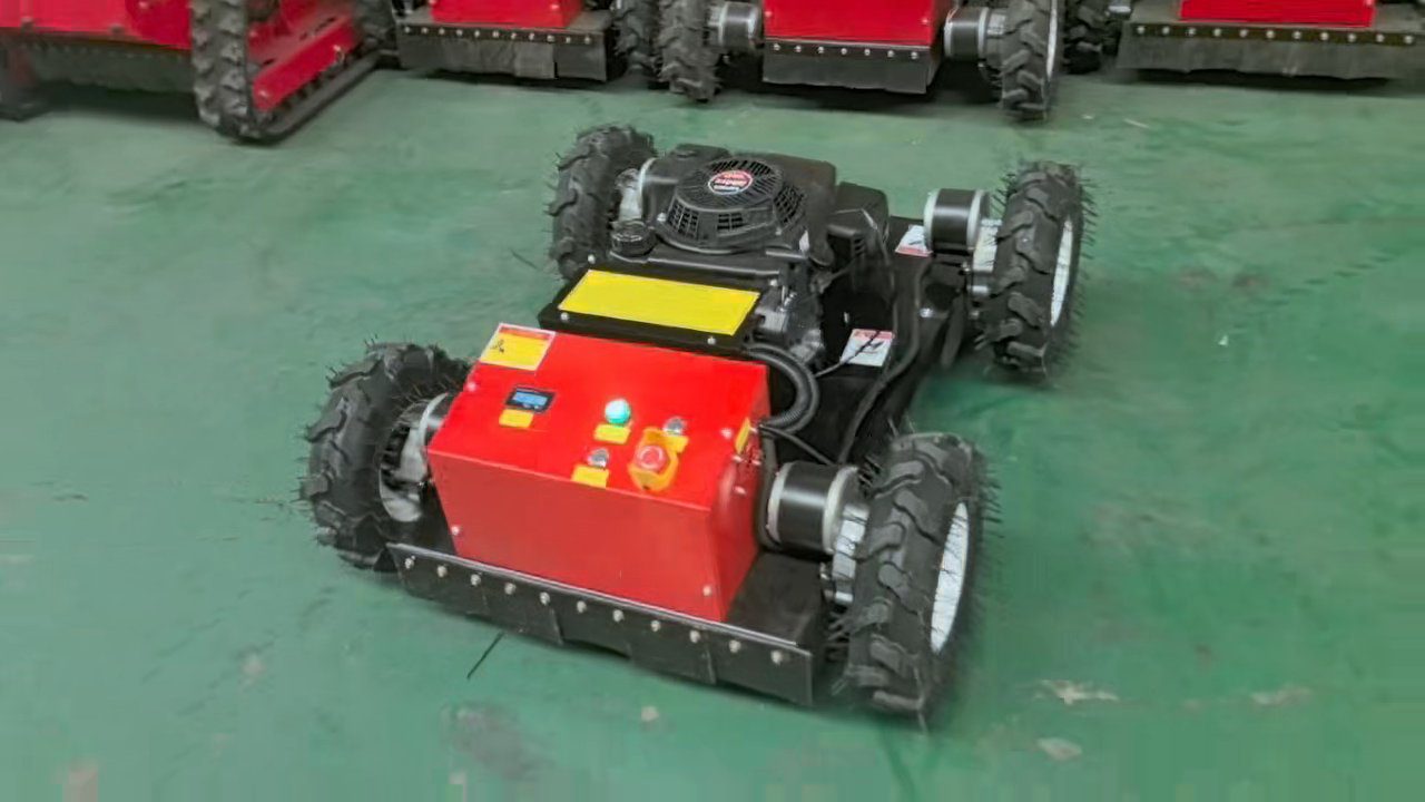 Mulčovacia kosačka 4x4 — Vo výrobe