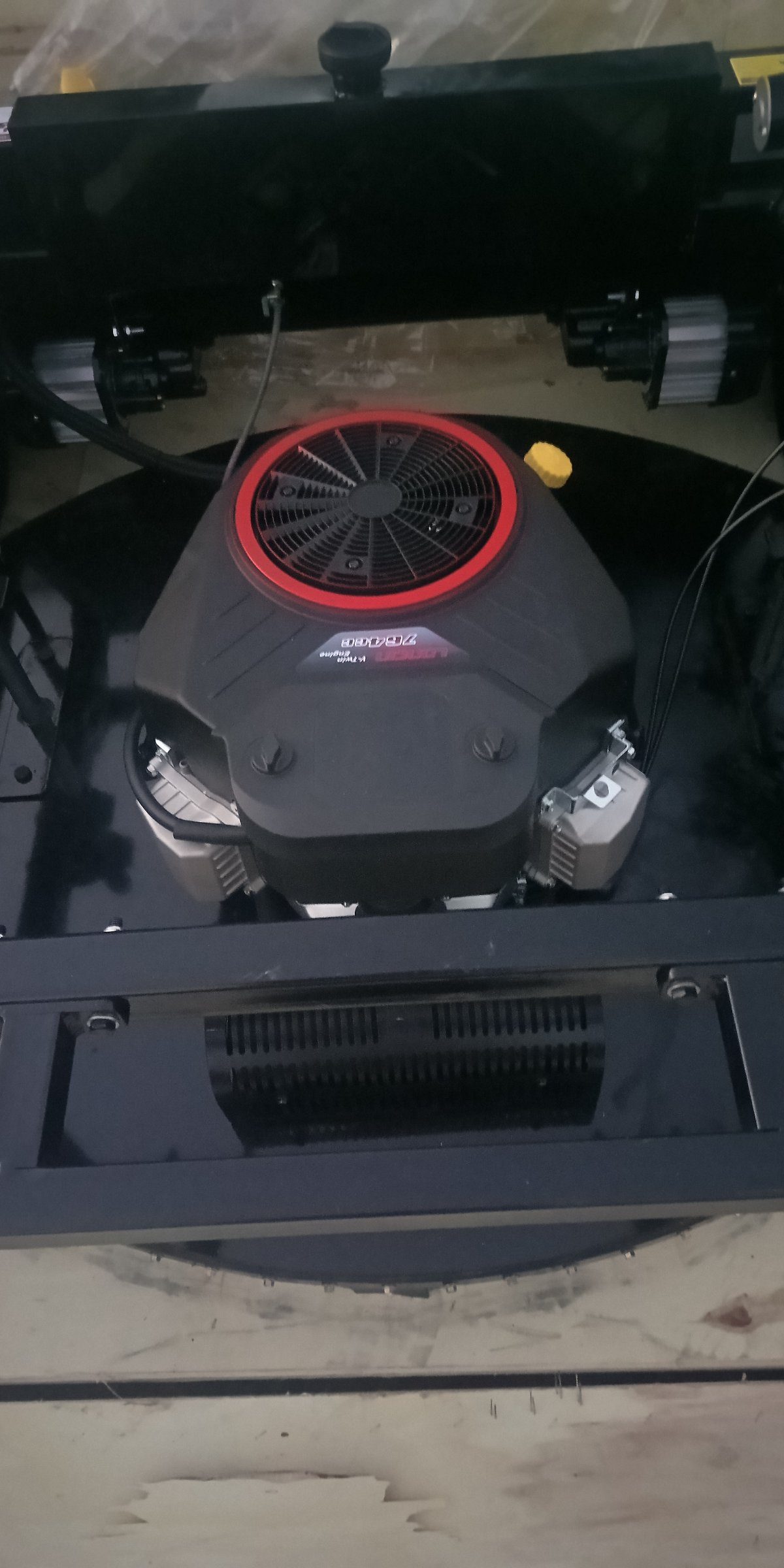 Svahová kosačka – mulčovač — Motor