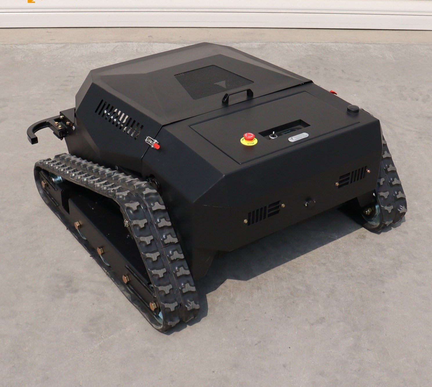 Mulčovacia kosačka — Pohľad zo zadu