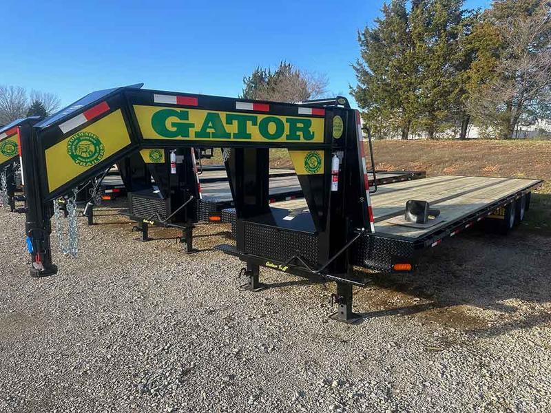 30ft Flatbed Gooseneck