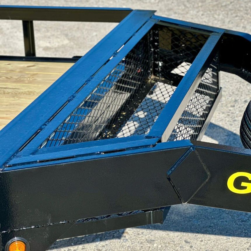 close-up-of-a-gatormade-heavy-duty-trailer-frame-construction-and-steel-components