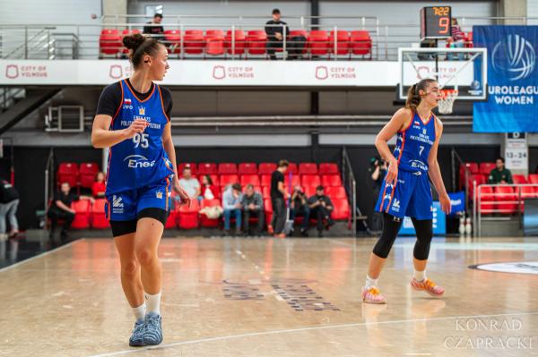 Martyna Główczak (nr 95) i Aleksandra Pszczolarska (nr 7) wracają do obrony.