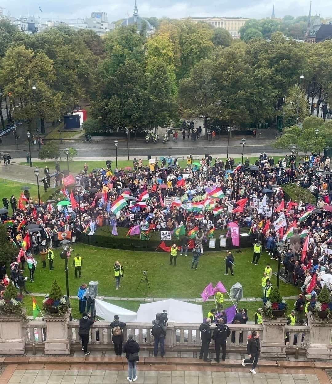 Mot krig – for demokrati i Iran