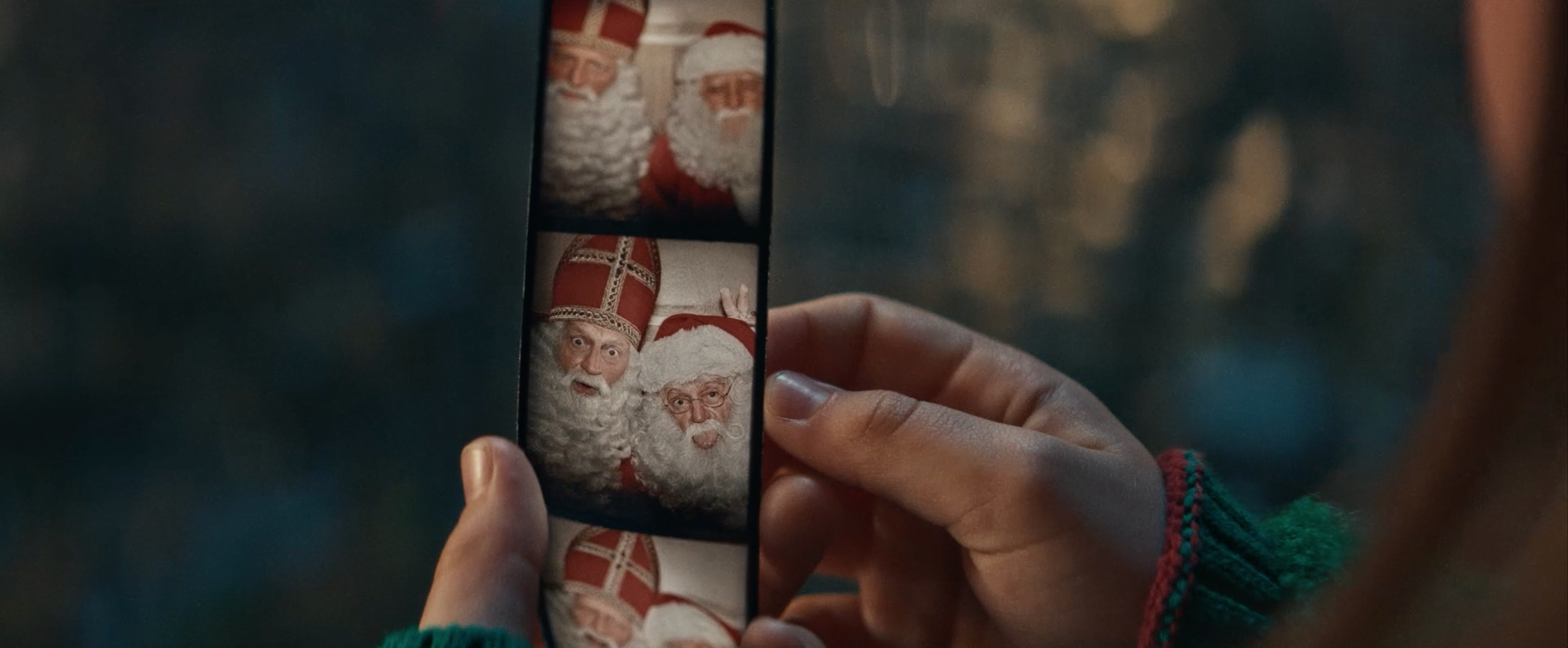 Sinterklaas and Santa Claus together 