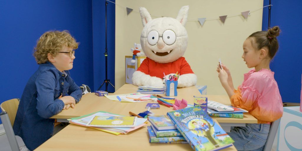11.000 scholen in Nederland en België spelen Grote Dolfje Weerwolfje Leesquiz