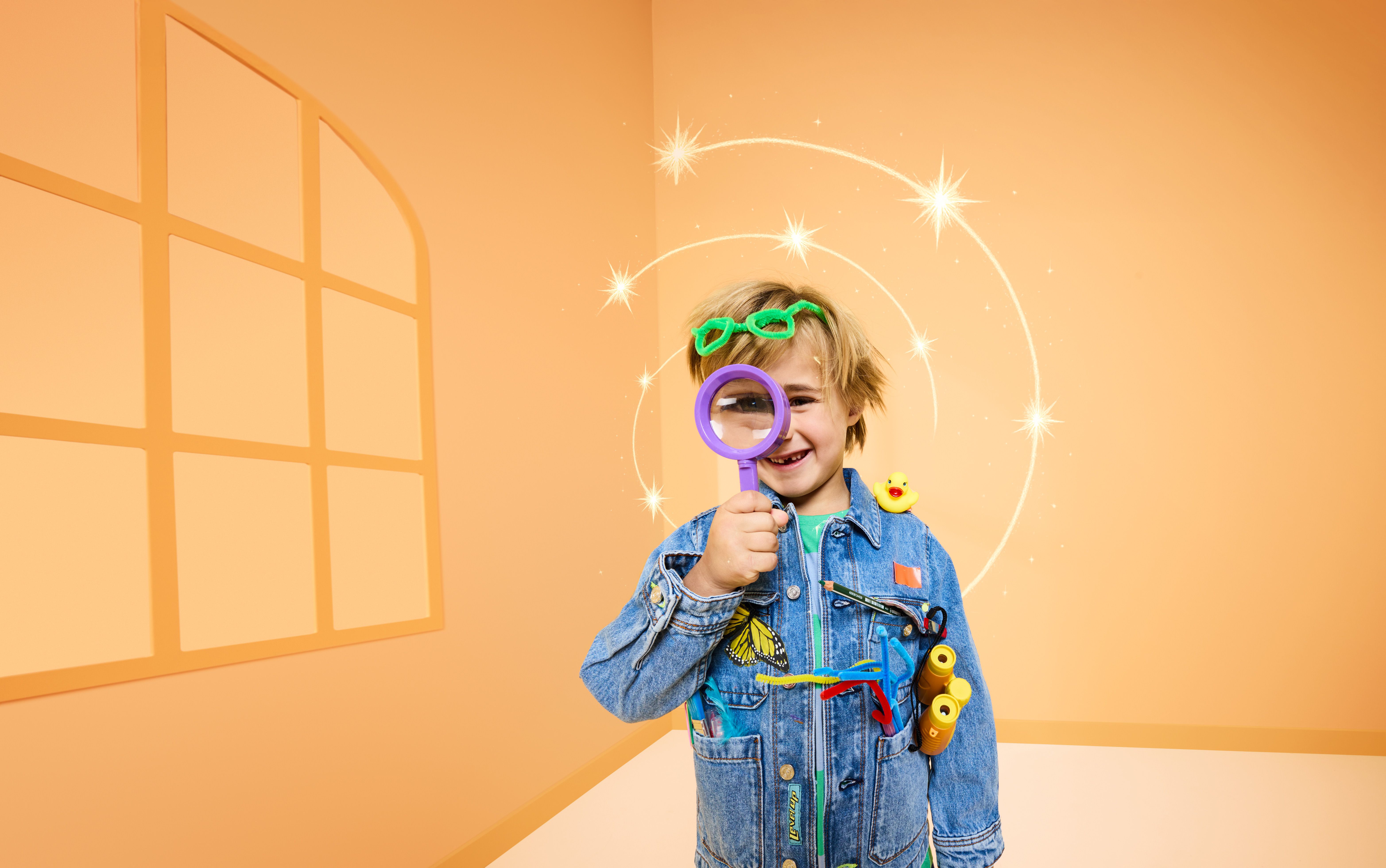 Jongetje met STEM-speelgoed