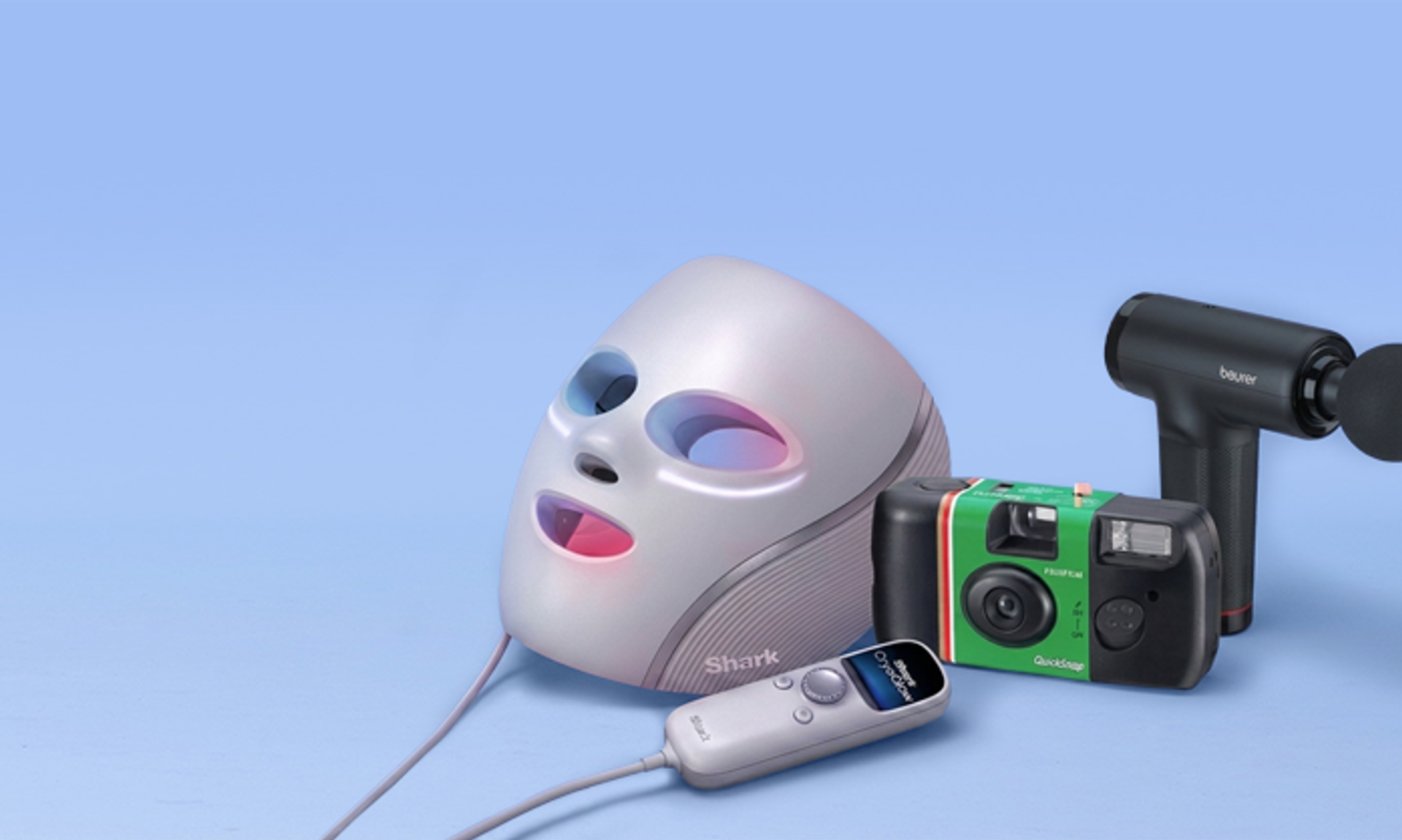 LED-Masker, wegwerpcamera en een massage gun