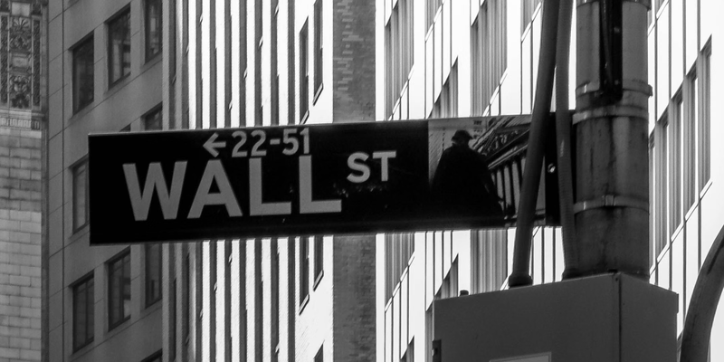 Dow, S&P 500, Nasdaq Wobble After Sharp Tech Sell-Off
