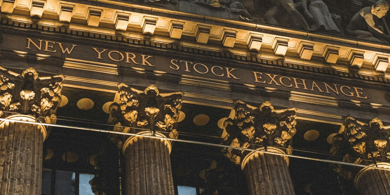 Dow, S&P 500, Nasdaq put rally on hold as Wall Street braces for start of data deluge