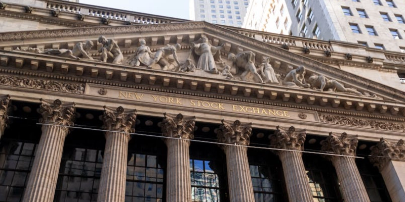 Dow, S&P 500, Nasdaq futures rise with investors eyeing US-Iran, jobs