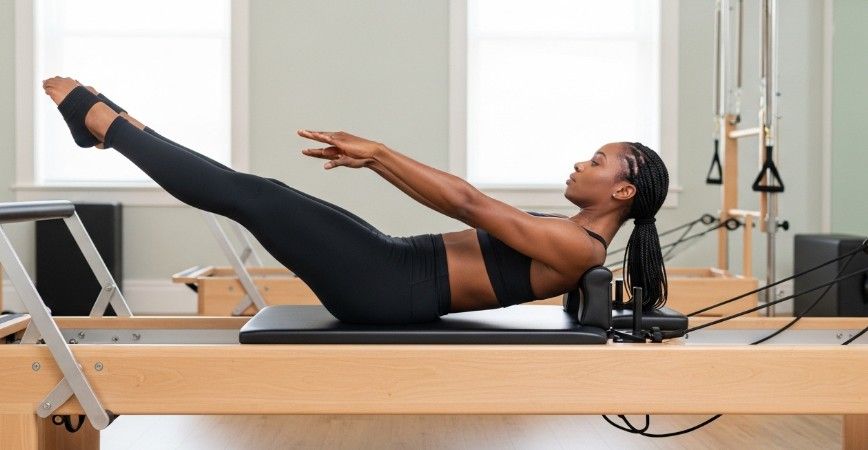 La Scoliose Peut-elle Être Corrigée Grâce au Pilates et au Yoga ?
