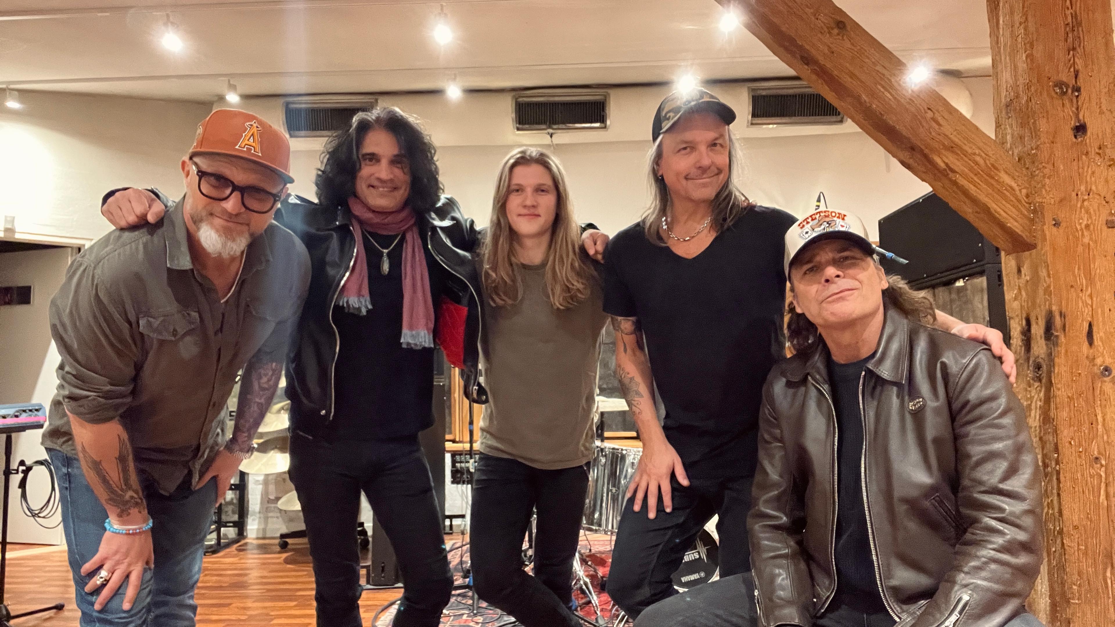 Mike Tramp While Lion II