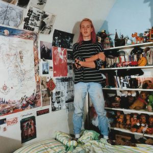 Adrienne Salinger: In My Room: Teenagers in Their Bedrooms