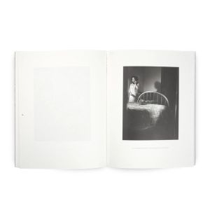 Lorna Simpson: Interior/Exterior, Full/Empty