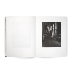 Lorna Simpson: Interior/Exterior, Full/Empty