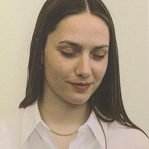 Rineke Dijkstra: The Buzzclub, Liverpool, UK & Mysteryworld, Zaandam, NL, 1996-1997