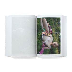 Liv Liberg: Sister Sister