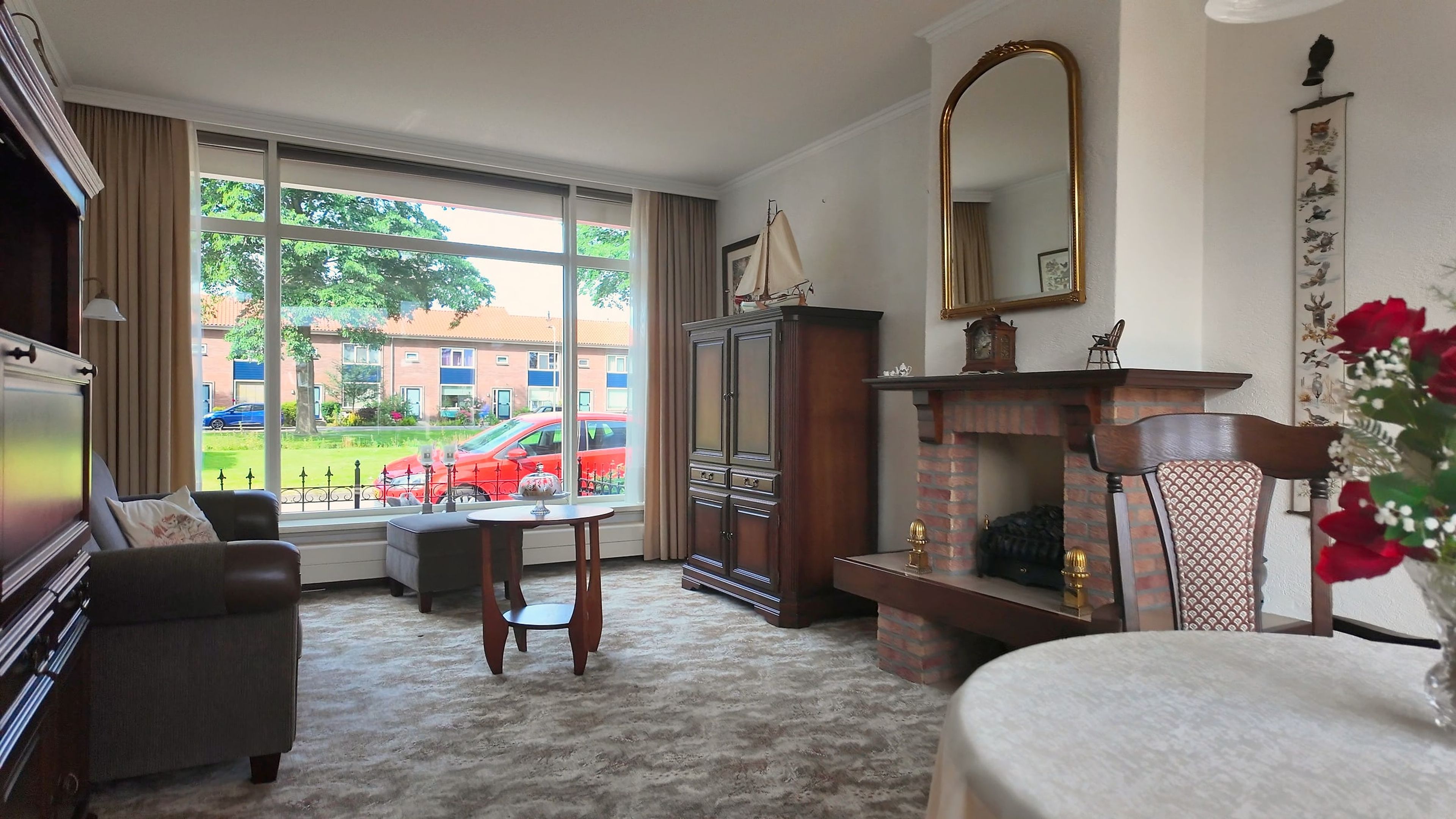 Klassieke woonkamer met erker
