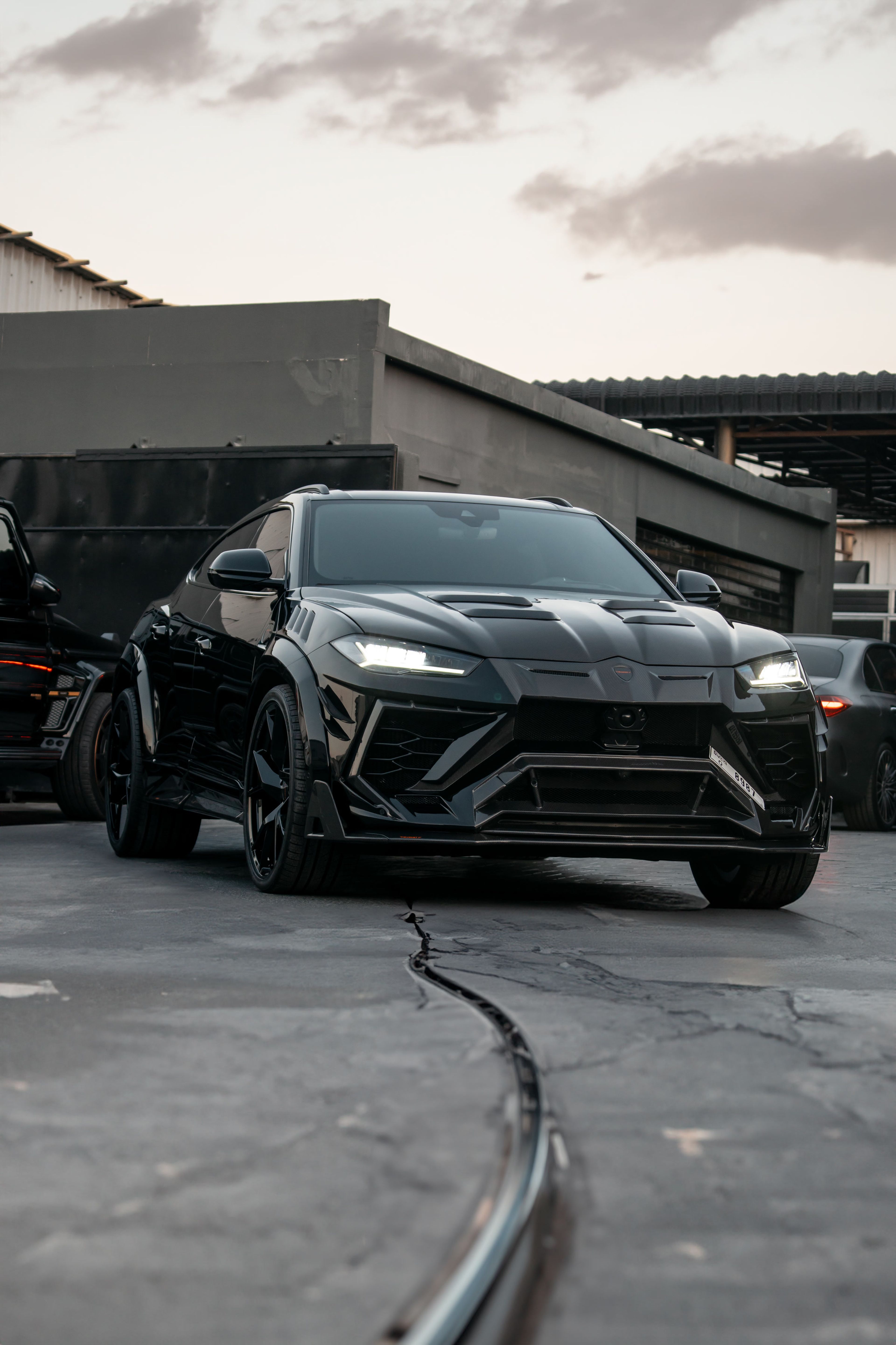 Lamborghini Urus Mansory van Crazy Super Cars