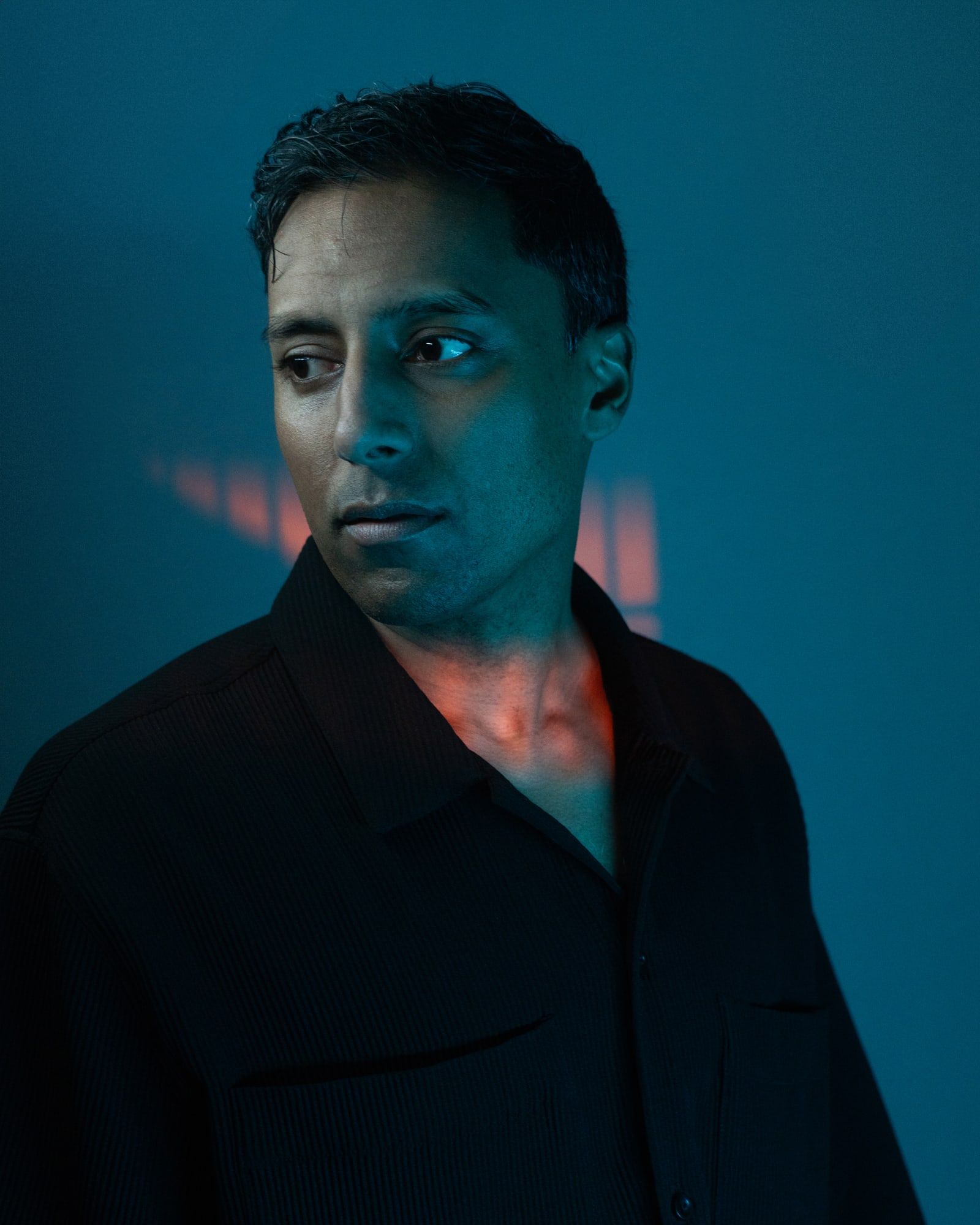 Mauro Rakinho in blue light
