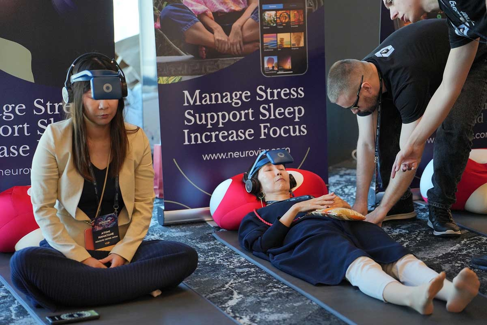 NeuroVIZR at the Hololife Summit