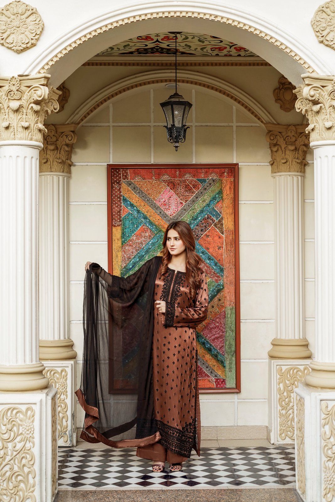 Mahogany, photo 2