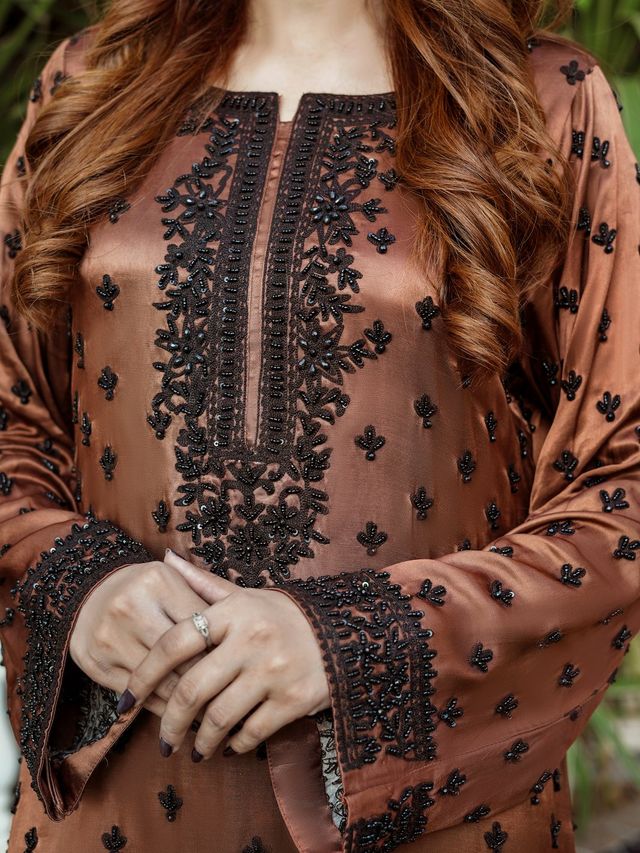 Mahogany, photo 3
