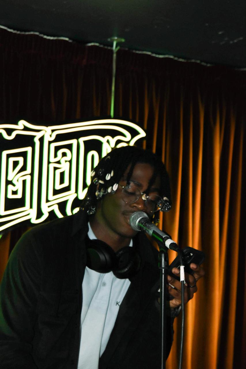 Open Mic #08 - Photo 34.jpg