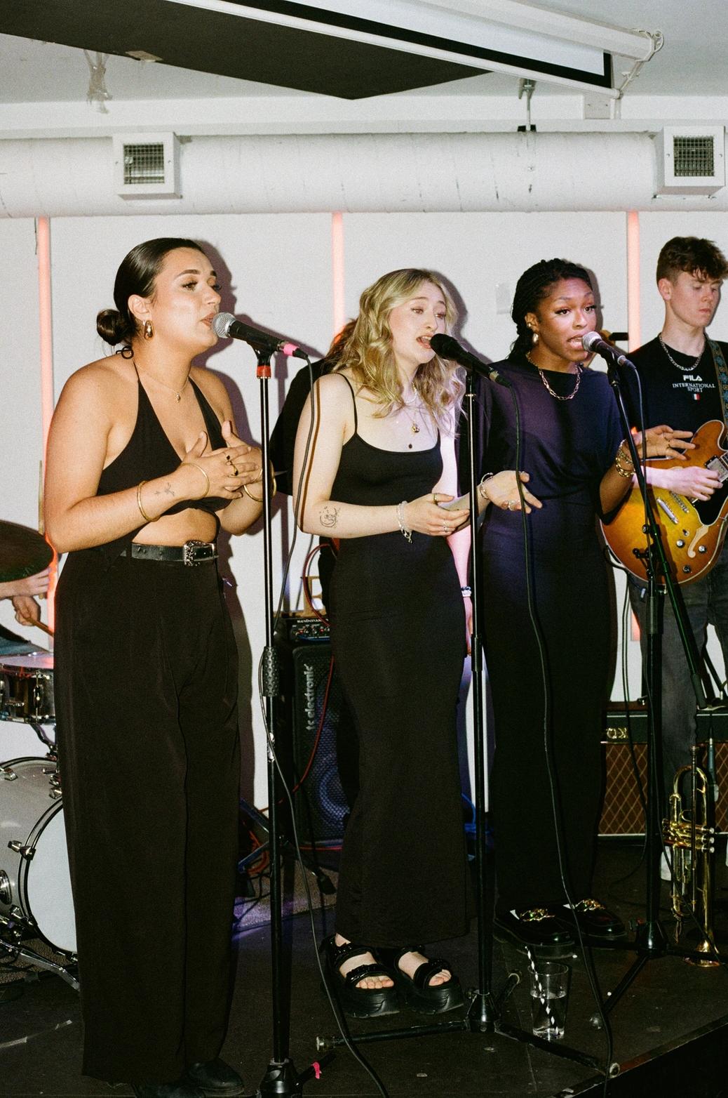Open Mic #10 - Photo 25.jpg