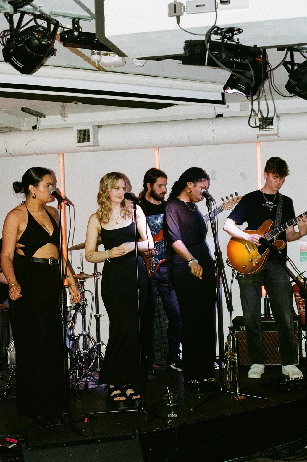 Open Mic #10 - Photo 27.jpg