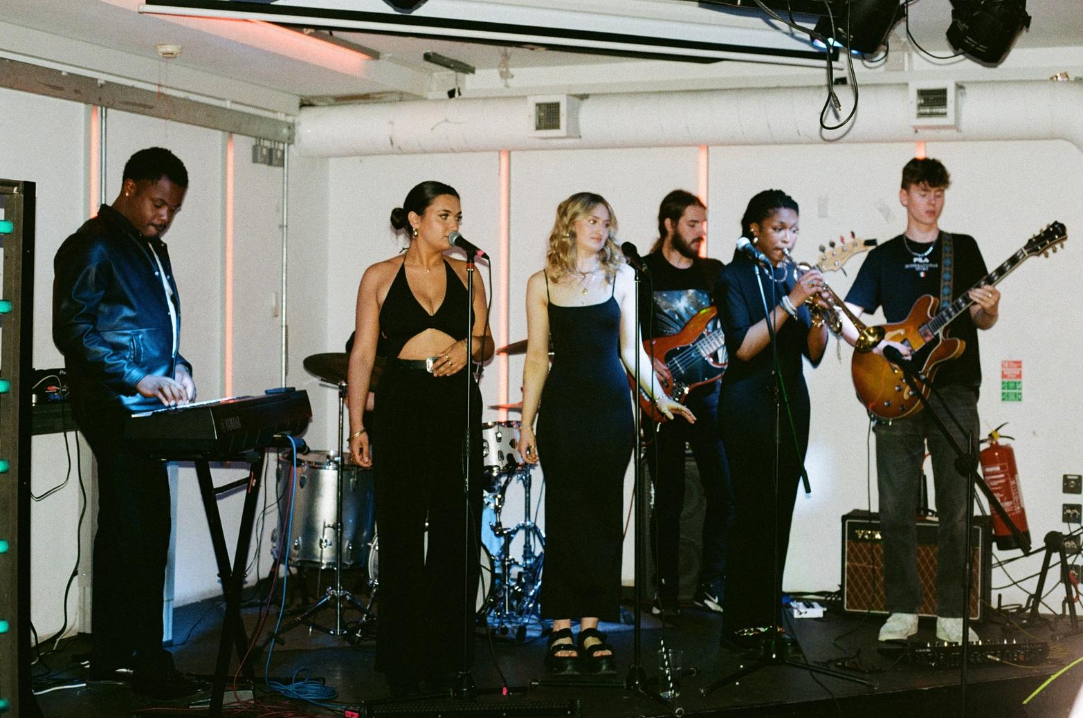 Open Mic #10 - Photo 67.jpg