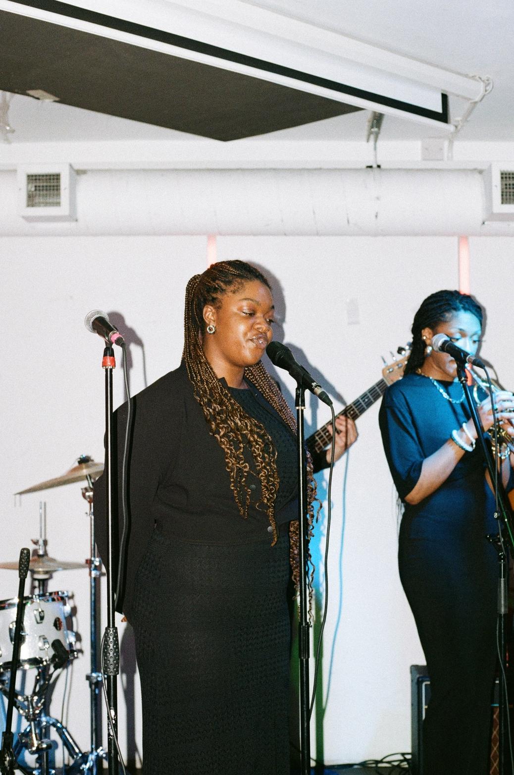 Open Mic #10 - Photo 33.jpg