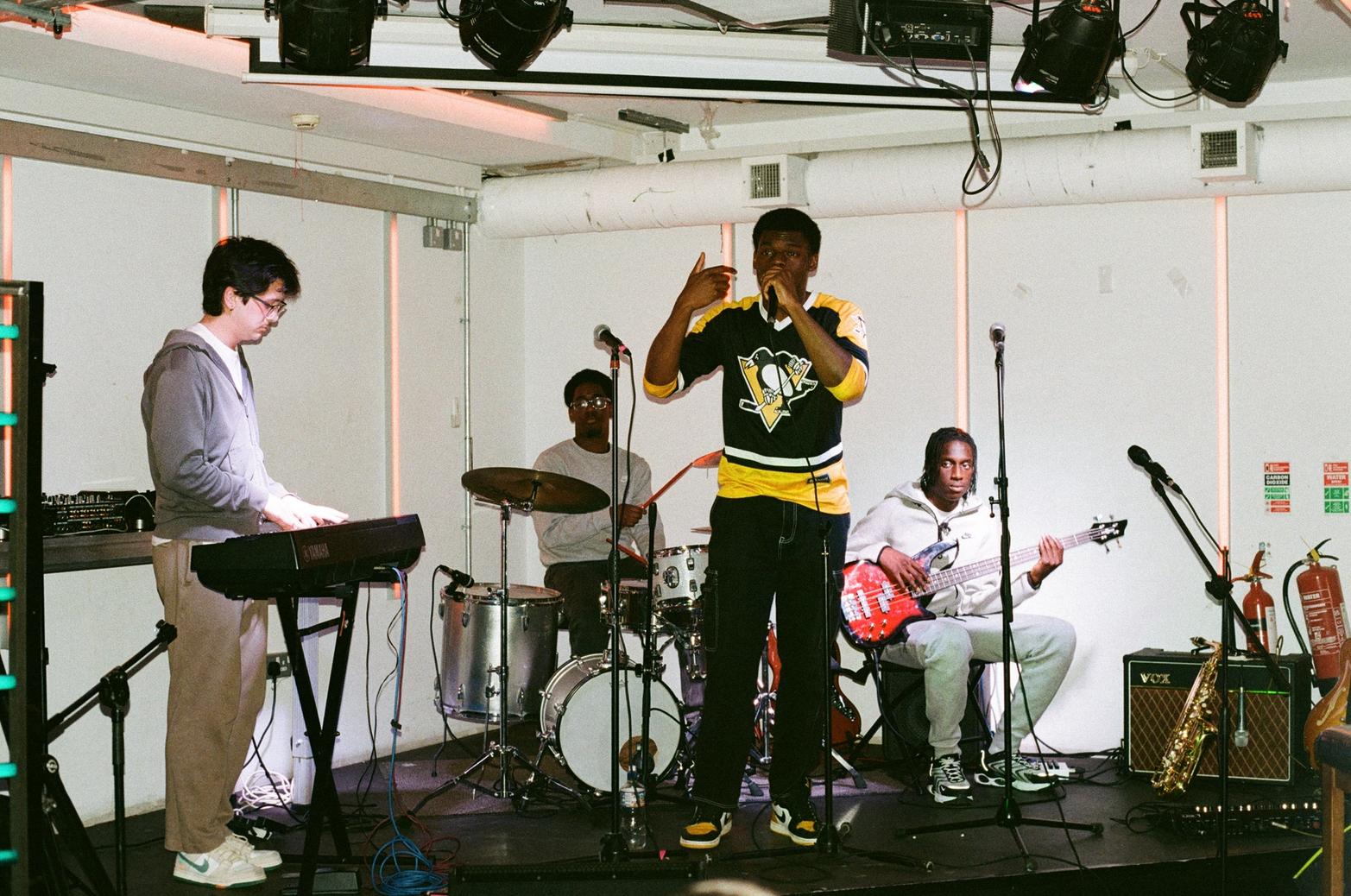 Open Mic #10 - Photo 4.jpg