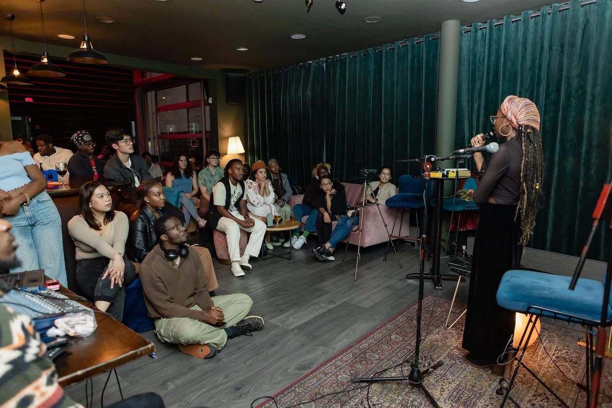 Open Mic #03 - Photo 60.jpg