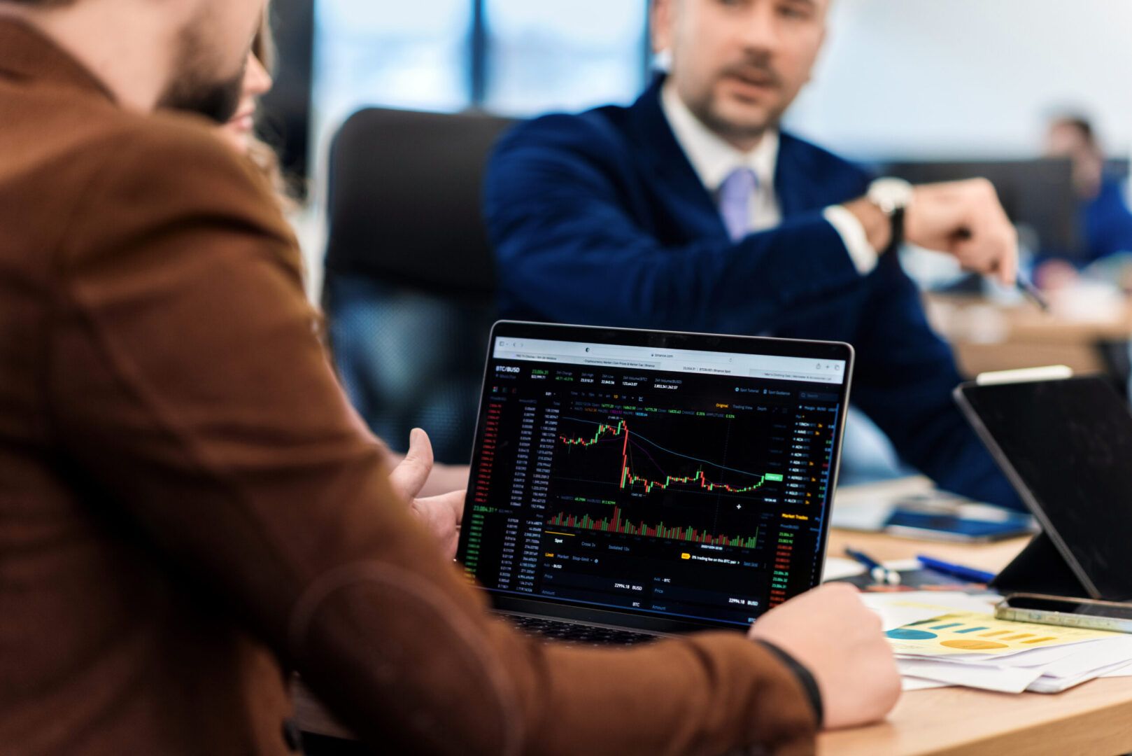 Understanding Social Trading and Social Trading Tools
