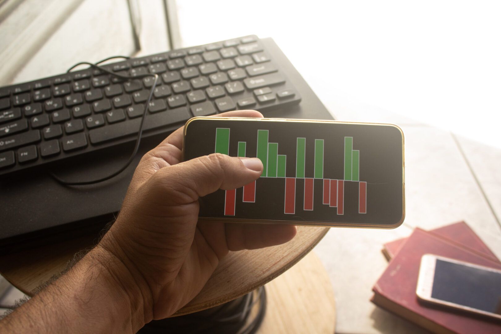 Understanding Forex Sentiment Meter and COT Reports in Trading