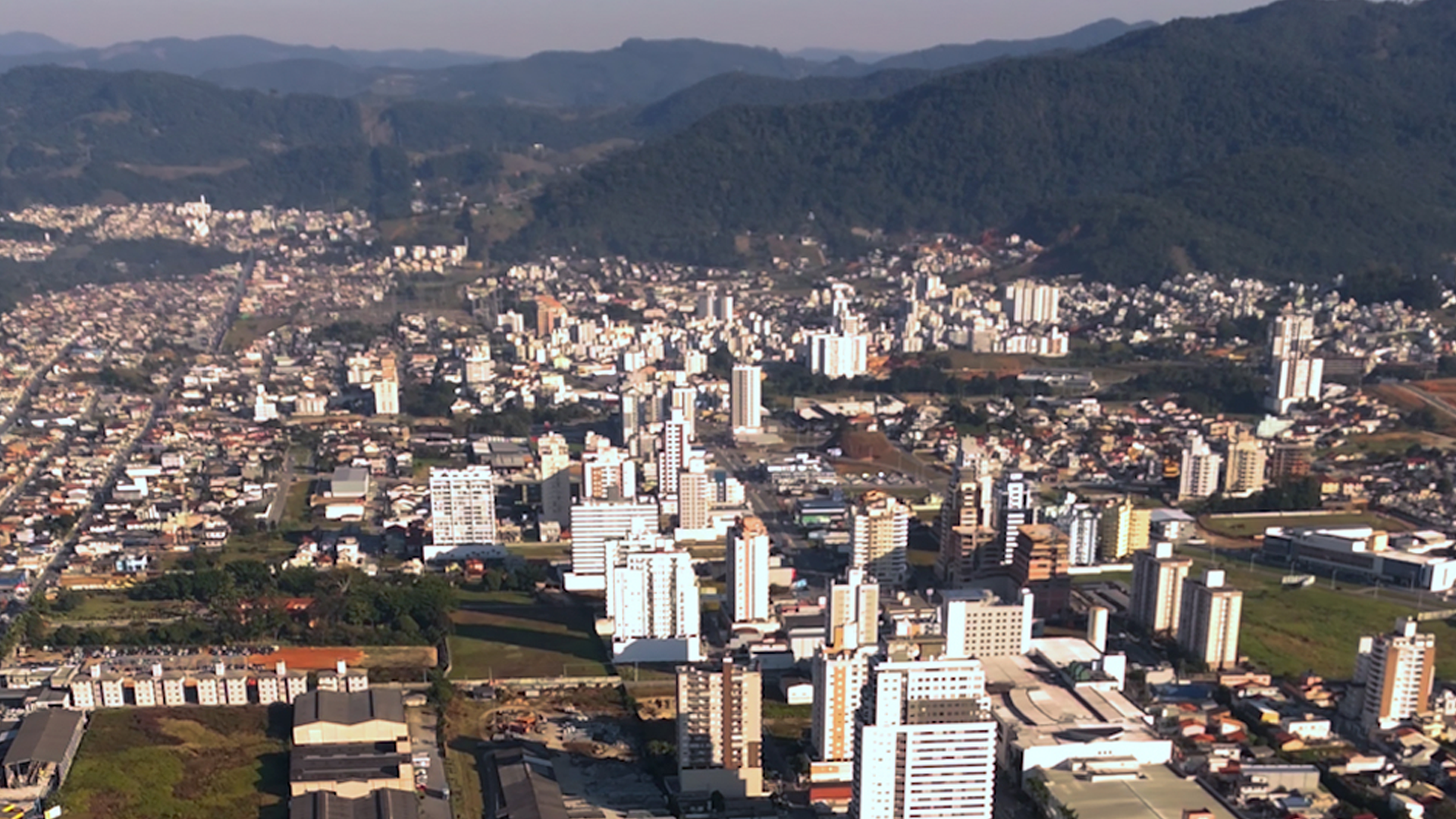 Centro da Palhoça, Apartamentos no Centro da Palhoça, Comprar apartamento no Centro da Palhoça, Imóveis na Palhoça, Apartamentos na Palhoça, Construtora em Palhoça, Morar no Centro da Palhoça, Investir em imóveis na Palhoça, Valorização imobiliária Palhoça, Qualidade de vida Palhoça