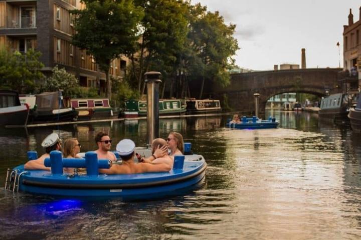 Passeio de Jacuzzi em Camden Town