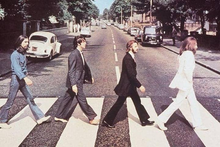 Abbey Road em Londres: Fãs dos Beatles