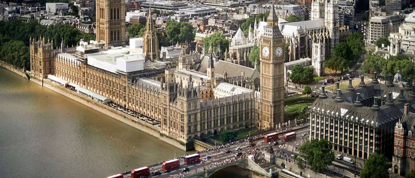 Vista do Big Ben e Parlamento Britânico na London Eye