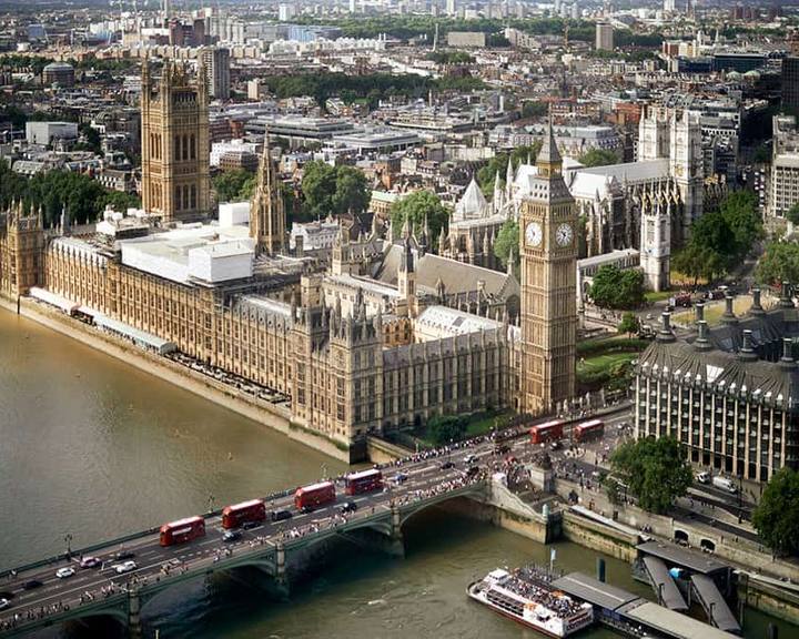 Vista do Big Ben e Parlamento Britânico na London Eye